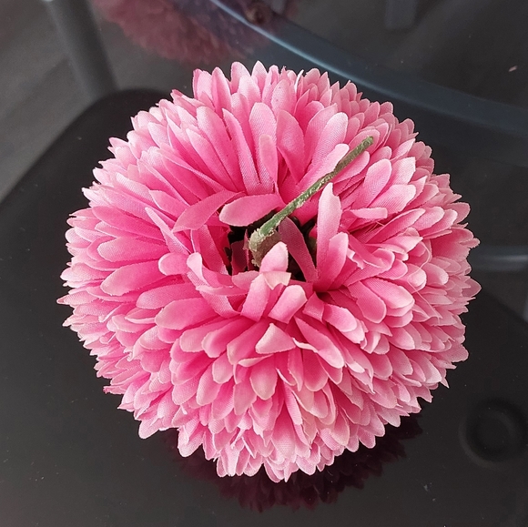 9 Artificial Bright Pink Allium Flowers - Picture 3 of 3